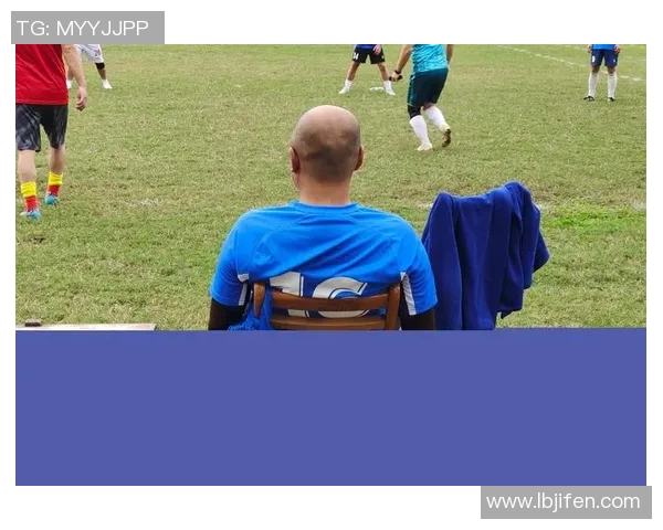 足球养家之路：从草根球员到家庭支柱的奋斗故事